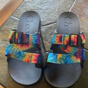 Chacos Chillos women’s sz 9